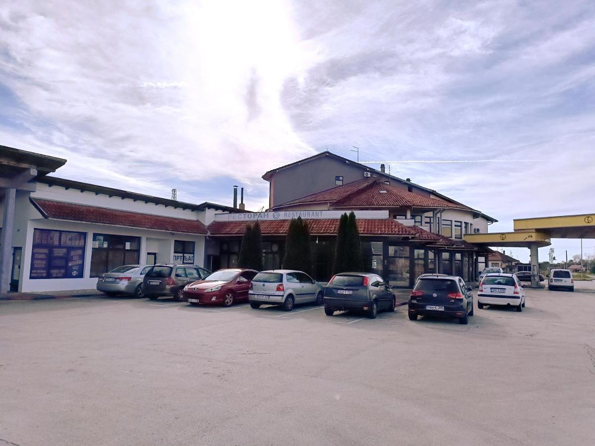 Bosanski Samac Motel Gas-Petrol Samac מראה חיצוני תמונה